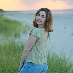 Meet your Posher, Ava